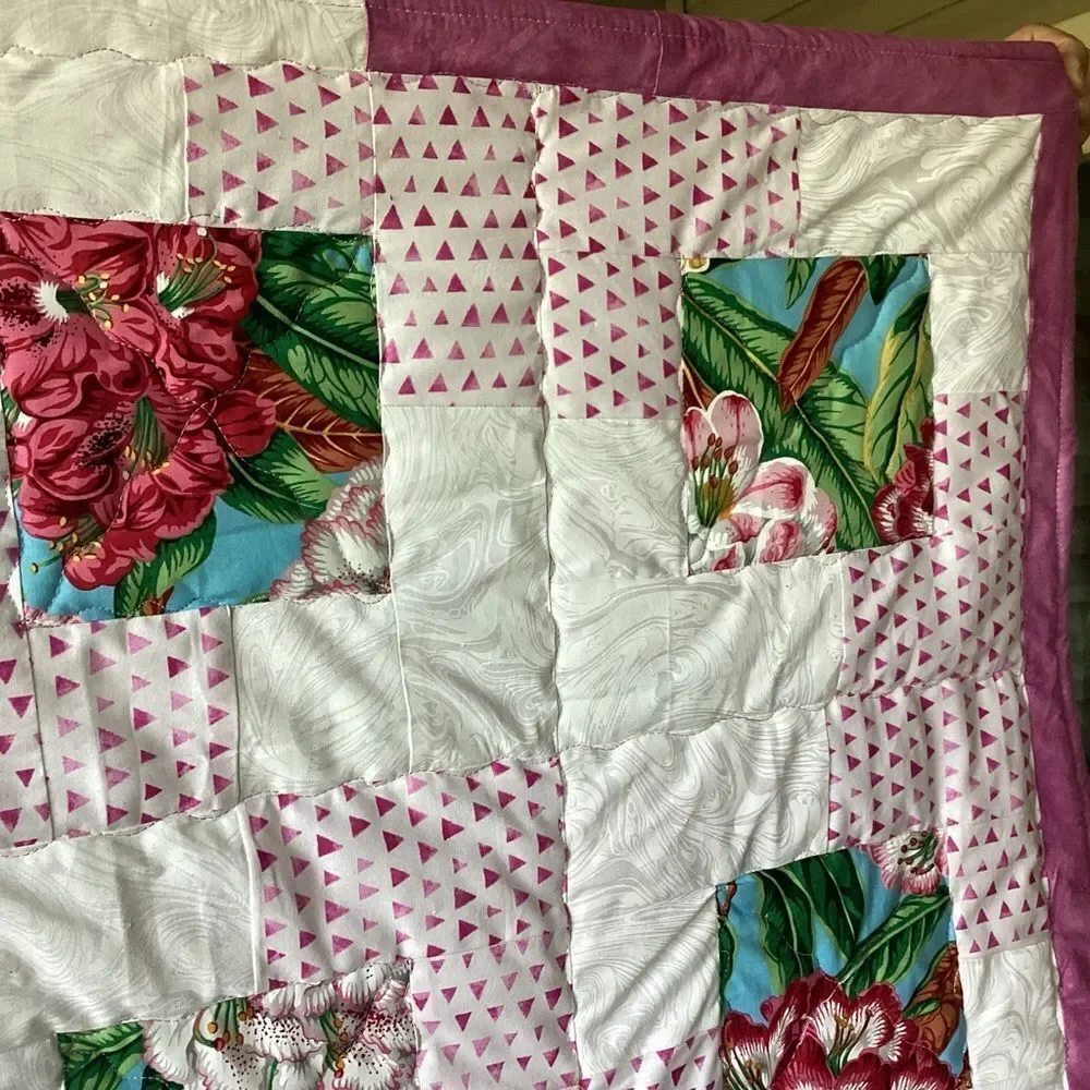 NWT. Hand Crafted Floral Patchwork Quilt with Pink and White Accents